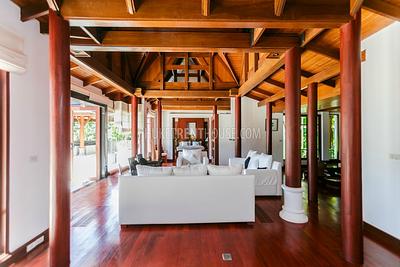 SUR19759: 4 Bedrooms Ocean Front Luxury Villa in Surin. Photo #19