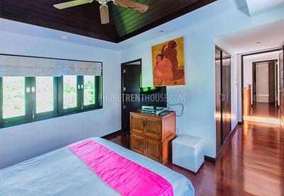 BAN19763: 5 Bedroom Pool Villa within 200 meters to the Bang Tao beach. Photo #2