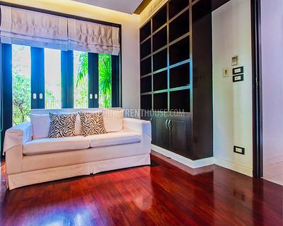 BAN19763: 5 Bedroom Pool Villa within 200 meters to the Bang Tao beach. Photo #25