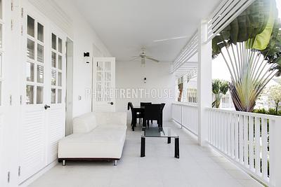 BAN19785: Spacious 2 Bedroom Apartment in Bang Tao. Photo #7