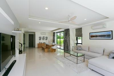 BAN19801: Modern Villa with Private Pool in Laguna Area. Photo #39