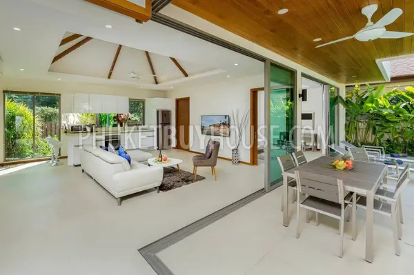 RAW3790: Pool Villa Walking Distance to Beach in Rawai Area. Photo #30