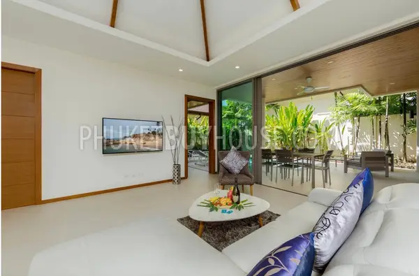 RAW3790: Pool Villa Walking Distance to Beach in Rawai Area. Photo #32