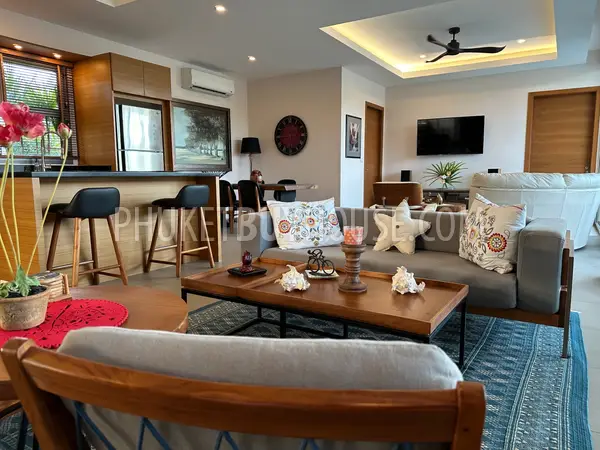 RAW23017: 3-Bedroom Pool Villa with Private Garden in Rawai. Photo #33
