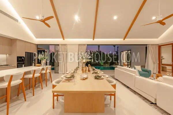 BAN22011: Oasis in Bang Tao: Luxurious 3-Bedroom Pool Villa with BBQ Area for Sale. Photo #13