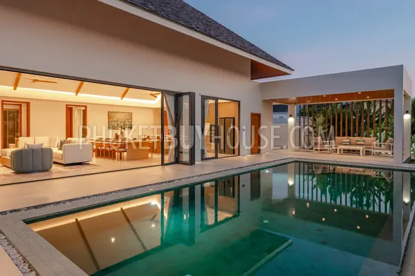 BAN22011: Oasis in Bang Tao: Luxurious 3-Bedroom Pool Villa with BBQ Area for Sale. Photo #23