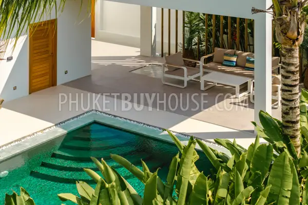 BAN22011: Oasis in Bang Tao: Luxurious 3-Bedroom Pool Villa with BBQ Area for Sale. Photo #24