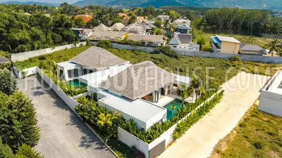 BAN22011: Oasis in Bang Tao: Luxurious 3-Bedroom Pool Villa with BBQ Area for Sale. Photo #6