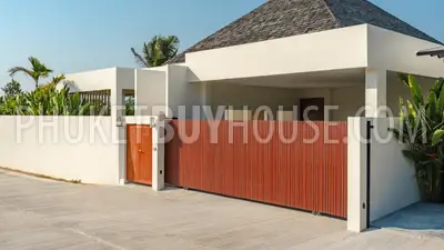 BAN22011: Oasis in Bang Tao: Luxurious 3-Bedroom Pool Villa with BBQ Area for Sale. Photo #7