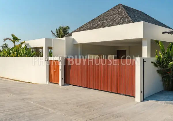 BAN22011: Oasis in Bang Tao: Luxurious 3-Bedroom Pool Villa with BBQ Area for Sale. Photo #7