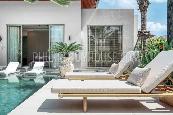 LAY7165: 4 Bedroom Luxurious Villa in Layan. Photo #14