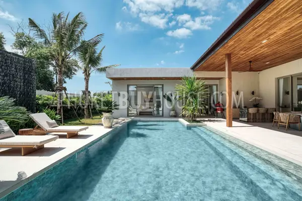 LAY7165: 4 Bedroom Luxurious Villa in Layan. Photo #6