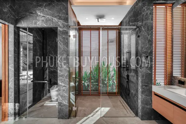 LAY7165: 4 Bedroom Luxurious Villa in Layan. Photo #33
