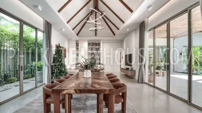 LAY7165: 4 Bedroom Luxurious Villa in Layan. Photo #38