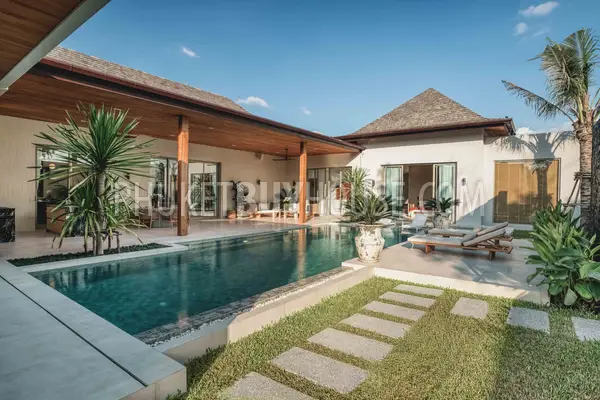 LAY7165: 4 Bedroom Luxurious Villa in Layan. Photo #32
