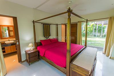 NAI20487: Pool 3 Bedroom Villa in Nai Harn Area. Photo #13