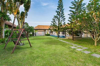 NAI20487: Pool 3 Bedroom Villa in Nai Harn Area. Photo #29