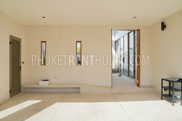 CHE23019: Modern 3-Bedroom Pool Villa with Double-Height Living Area For Rent in Bang Tao. Photo #8