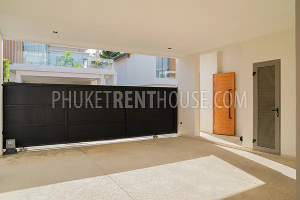 CHE23019: Modern 3-Bedroom Pool Villa with Double-Height Living Area For Rent in Bang Tao. Photo #10