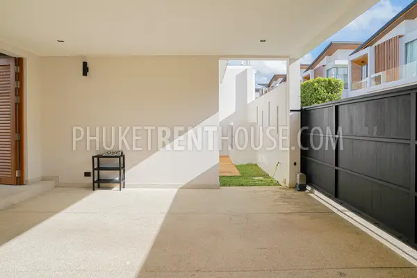 CHE23019: Modern 3-Bedroom Pool Villa with Double-Height Living Area For Rent in Bang Tao. Photo #14