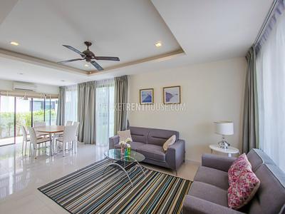 BAN20172: Cozy 3 Bedroom Townhouse with big Garden near Bang Tao Beach. Photo #6