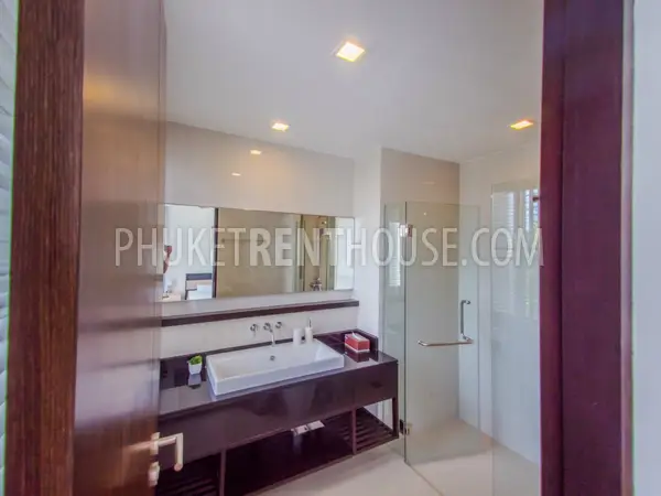 BAN20172: Cozy 3 Bedroom Townhouse with big Garden near Bang Tao Beach. Photo #17