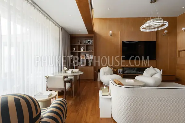 PAT23022: 3-Bedroom Duplex Penthouse with Private Pool & Sea Views in Patong. Fotoğraf #6