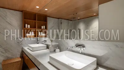 PAT23022: 3-Bedroom Duplex Penthouse with Private Pool & Sea Views in Patong. Photo #18