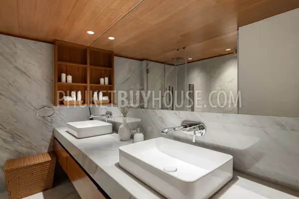 PAT23022: 3-Bedroom Duplex Penthouse with Private Pool & Sea Views in Patong. Fotoğraf #18