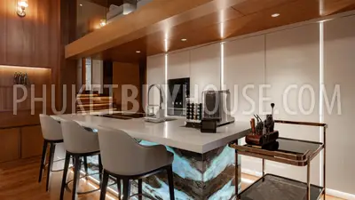 PAT23022: 3-Bedroom Duplex Penthouse with Private Pool & Sea Views in Patong. Photo #10