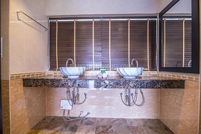 BAN20182: Elegant 3 Bedroom Villa with Swimming Pool in Bang Tao. Photo #43