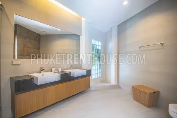 BAN20185: Nice 3 Bedroom Villa with Swimming Pool and Garden in Bang Tao. Photo #15