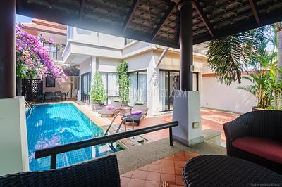 BAN20191: 4 Bedroom Pool Villa in a five-star Resort in Bang Tao. Photo #9
