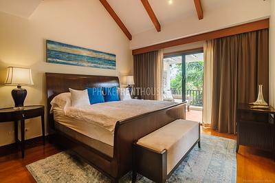 BAN20191: 4 Bedroom Pool Villa in a five-star Resort in Bang Tao. Photo #29