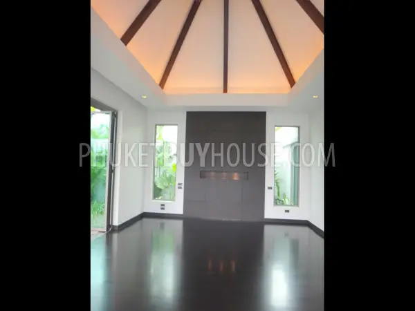 LAY3526: Amazing Villa in Layan. Photo #5