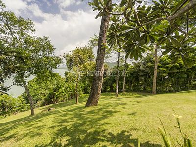 CAP20223: Luxury 5 Bedroom Villa with a huge infinity-edge Pool in Cape Yamu. Photo #5
