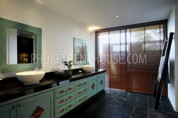 BAN20226: Wonderful Villa with 5 Bedroom in BangTao. Fotoğraf #3