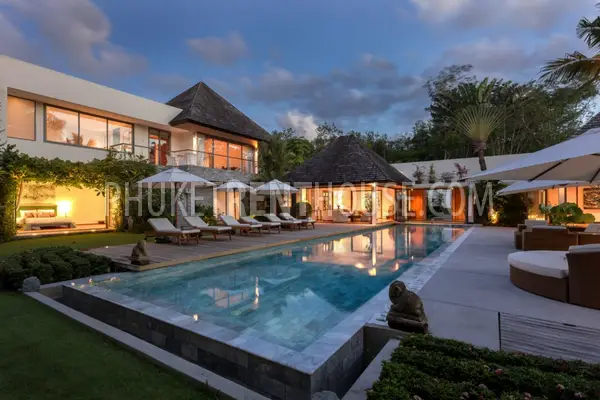 BAN20226: Wonderful Villa with 5 Bedroom in BangTao. Fotoğraf #24