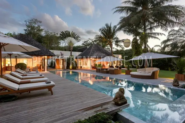 BAN20226: Wonderful Villa with 5 Bedroom in BangTao. Fotoğraf #16