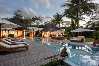 BAN20226: Wonderful Villa with 5 Bedroom in BangTao. Photo #16