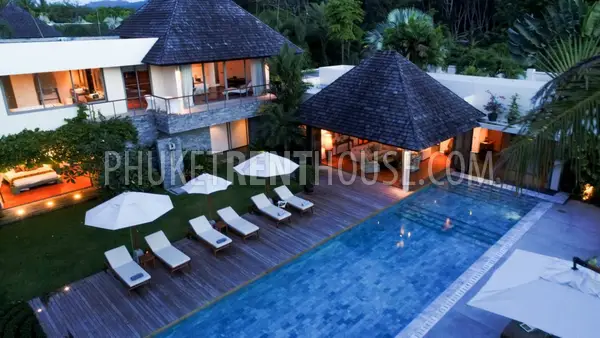BAN20226: Wonderful Villa with 5 Bedroom in BangTao. Fotoğraf #18