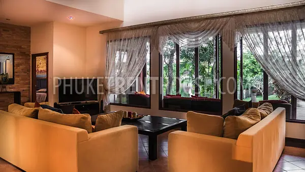 BAN20235: 4 Bedroom Villa + 1BR CABINET with beautiful Lake View in Bang Tao. 照片 #4