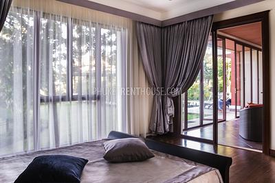 BAN20235: 4 Bedroom Villa + 1BR CABINET with beautiful Lake View in Bang Tao. Photo #24