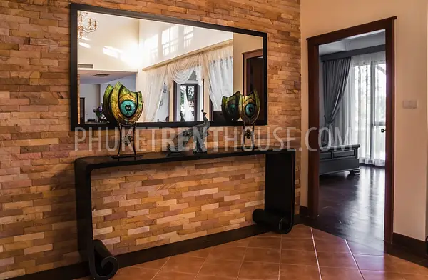 BAN20235: 4 Bedroom Villa + 1BR CABINET with beautiful Lake View in Bang Tao. 照片 #25
