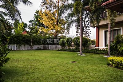 BAN20235: 4 Bedroom Villa + 1BR CABINET with beautiful Lake View in Bang Tao. Photo #29