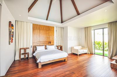 BAN20714: Nice 4 Bedroom Villa with large Swimming Pool in Bang Tao. Photo #4