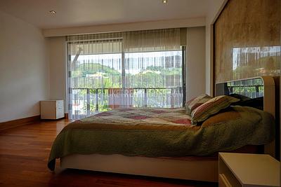 NAI20723: Modern 3 Bedroom Penthouse in Nai Thon. Photo #9
