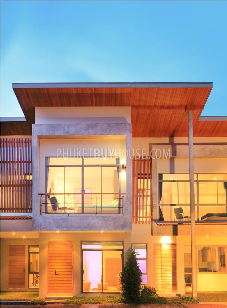 PHU3644: Contemporary Three Bedrooms Townhouse  in Center of City For Sale. Photo #11