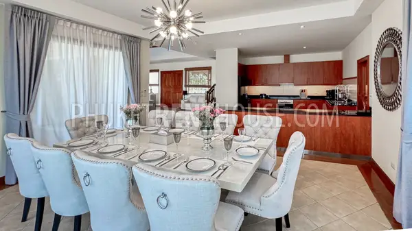 LAG23048: Spacious 5-bedroom villa for rent in the gated community of Laguna, Phuket. Fotoğraf #12