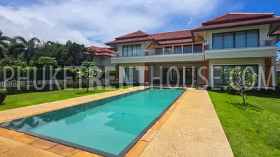 LAG23048: Spacious 5-bedroom villa for rent in the gated community of Laguna, Phuket. Fotoğraf #35